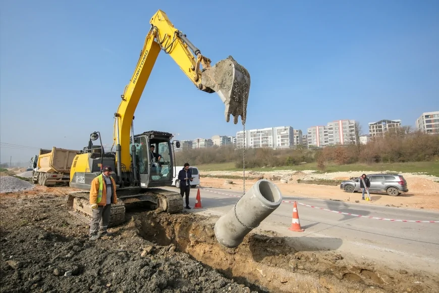 BURSA BÜYÜKŞEHİR BELEDİYESİ NİLÜFER 30 AĞUSTOS ZAFER MAHALLESİ’NDE ALTYAPI ÇALIŞMALARINI TAMAMLAYARAK ASFALT UYGULAMALARINA ZEMİN HAZIRLADI!