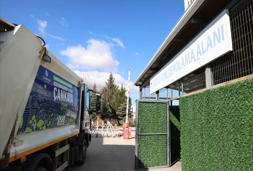 Çankaya Belediyesi geri dönüşüm çalışmalarıyla atıkları ekonomiye kazandırıyor