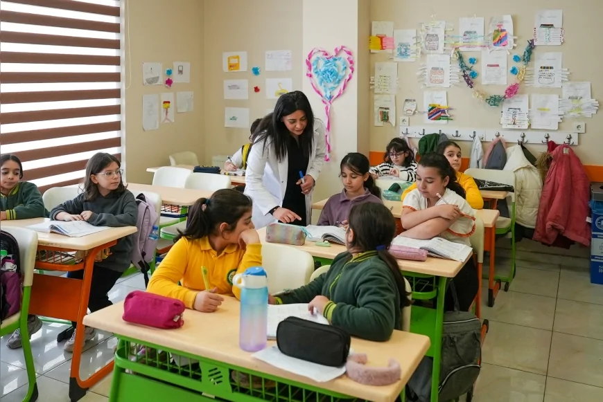 MALTEPE BELEDİYESİ FINDIKLI MAHALLE EVİ EĞİTİM VE SOSYAL ETKİNLİKLERLE MAHALLENİN BULUŞMA NOKTASI OLDU