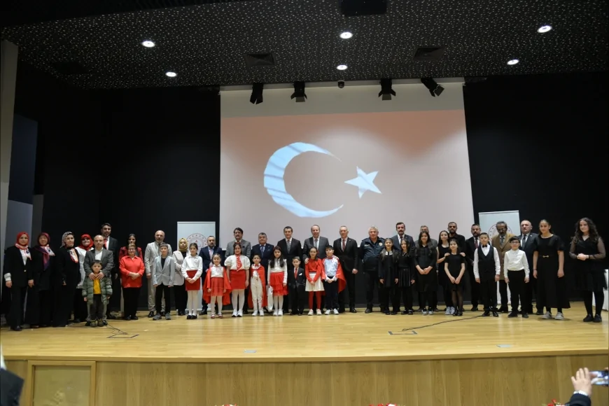 Kahramankazan’da Üç Kuşak Aynı Sahnede İstiklal Marşı’nı Okudu