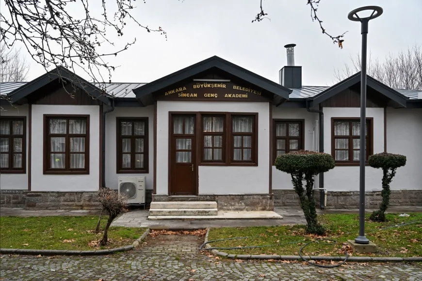 Ankara Büyükşehir Belediye Başkanı Mansur Yavaş: “Bu Şehir Sizin, Hayal Kurmaktan ve Kendinizi Geliştirmekten Vazgeçmeyin”