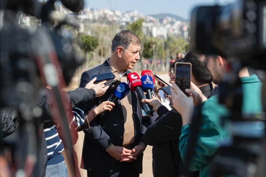 İzmir Büyükşehir Belediye Başkanı Dr. Cemil Tugay: “Gemilerin atıklarını 24 saat takip eden sensörlü kamera sistemi kuracağız”