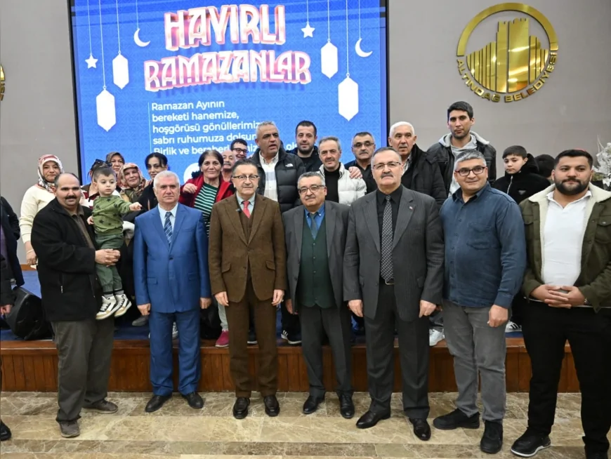 Altındağ Belediye Başkanı Dr. Veysel Tiryaki Karapürçek Mahallesi sakinleriyle iftar sofrasında buluştu