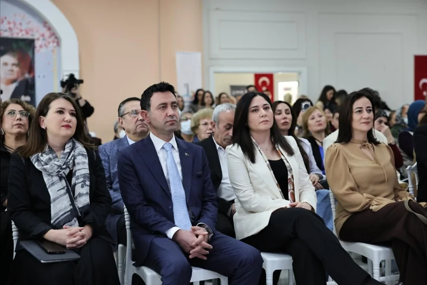 BAYRAKLI BELEDİYE BAŞKANI İRFAN ÖNAL: “KADIN EMEĞİ GÜÇLENMEDEN TOPLUMSAL DÖNÜŞÜM GERÇEKLEŞMEZ”