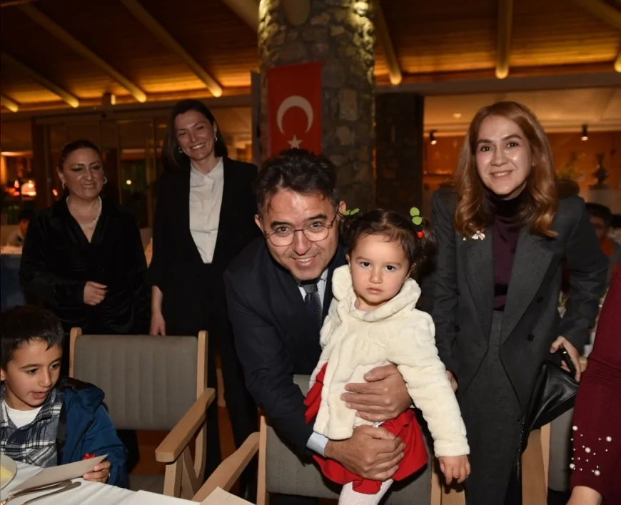 Marmaris Kaymakamı Nurullah Kaya Dünya Yetimler Günü’nde Yetim Ailelerle İftar Sofrasında Buluştu