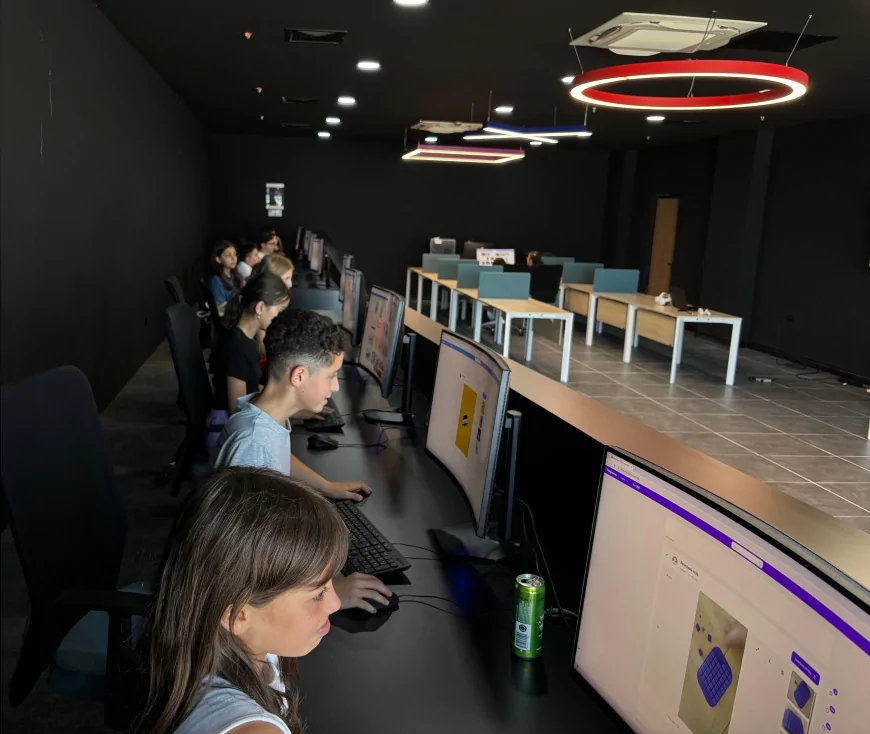 Ordu Büyükşehir Belediye Başkanı Dr. Mehmet Hilmi Güler öncülüğünde kurulan Dijital Gençlik Merkezi geleceğin meslekleri için gençlere kapılarını açtı