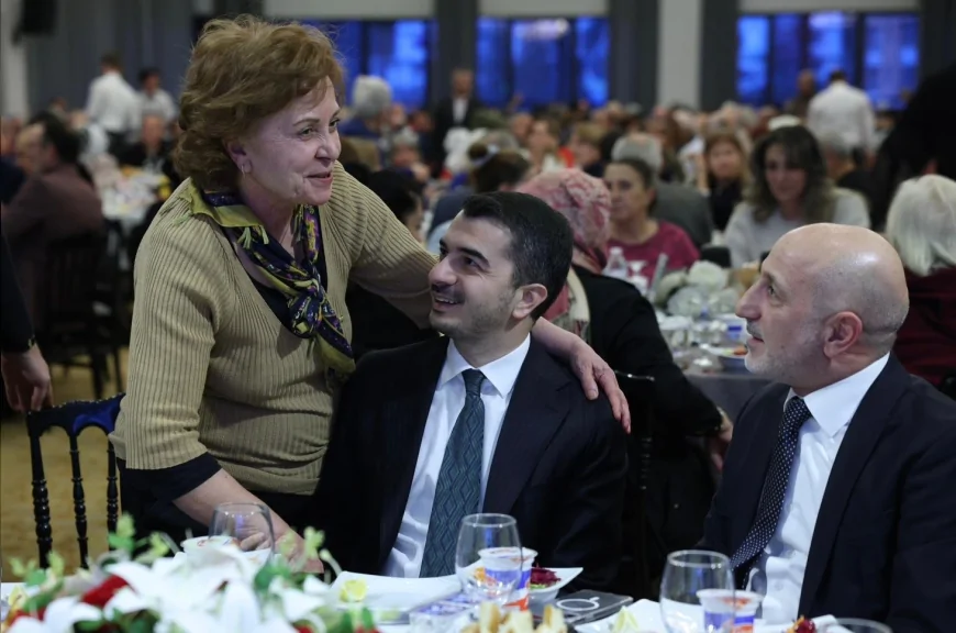 Çankaya Belediye Başkanı Hüseyin Can Güner Elazığlı ve Kahramanmaraşlıları Ramazan İftarında Bir Araya Getirdi