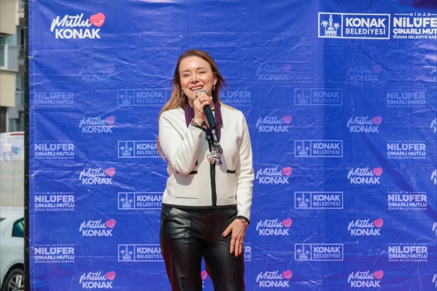 Konak’ta 8 Mart Etkinliklerinde Kadın Emeği Kermesi Konserler ve Gösterilerle Festival Havasında Kutlandı