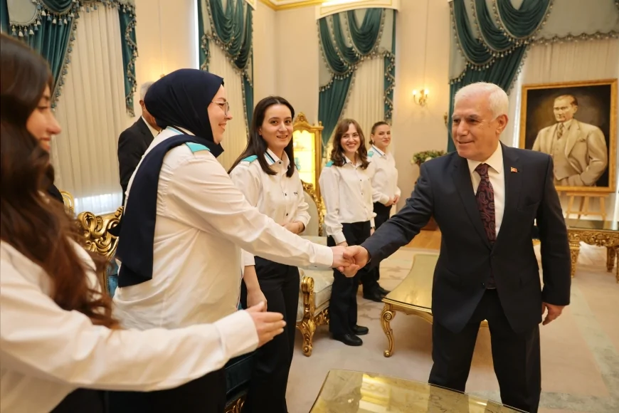 Bursa Büyükşehir Belediyesi’nin Eğitim Programlarıyla 10 Kadın Vatman Ramazan Bayramından Sonra Göreve Başlayacak