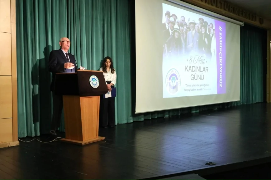 ODUNPAZARI BELEDİYE BAŞKANI KAZIM KURT: “KADINLARIN ÇALIŞMASINI ZORLAŞTIRAN SİSTEME İTİRAZ EDİYORUZ”