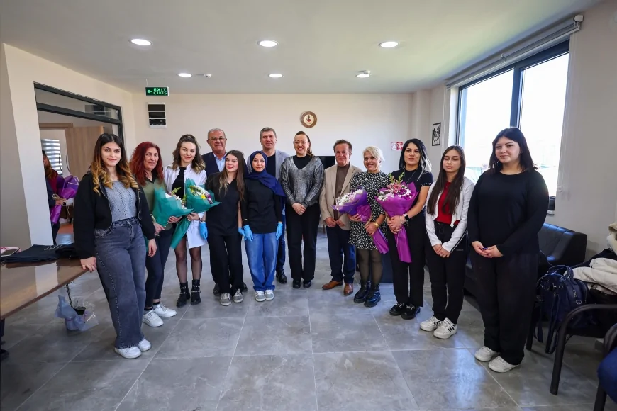 BURDUR’DA GÖNÜLLÜ KUAFÖRLERDEN ENGELLİ BİREYLERE MORAL DESTEĞİ ETKİNLİĞİ!