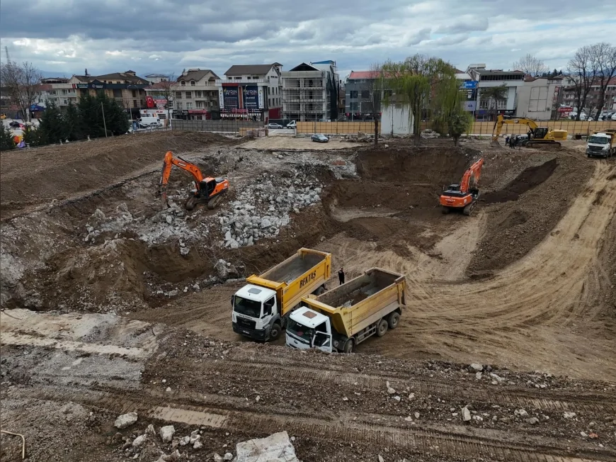 Düzce Belediye Başkanı Dr. Faruk Özlü: “Günü Kurtaran Değil Geleceği Kurtaran Kalıcı Eserler Meydana Getireceğiz