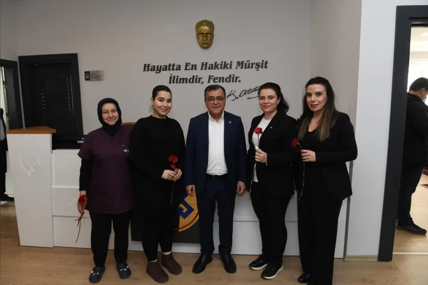 Altıeylül Belediye Başkanı Hakan Şehirli: “Kadınlar hayatın her alanında büyük bir güçtür”