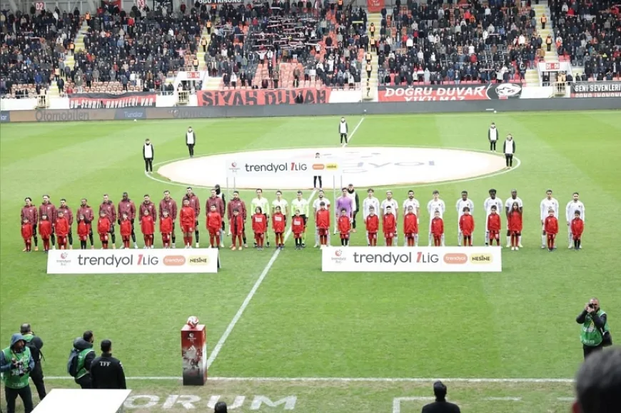 Çorum FK İkinci Yarıda Geri Dönüşe İmza Attı Hatayspor’u 3-1 Mağlup Etti