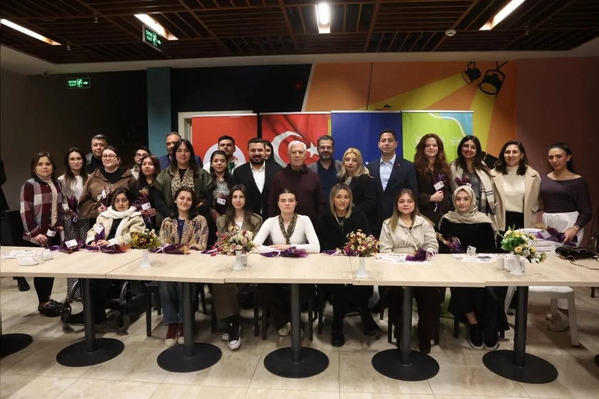 BURSA BÜYÜKŞEHİR BELEDİYE BAŞKANI MUSTAFA BOZBEY GÖRÜKLE’DE GENÇLERLE SAHUR SOFRASINDA BULUŞTU