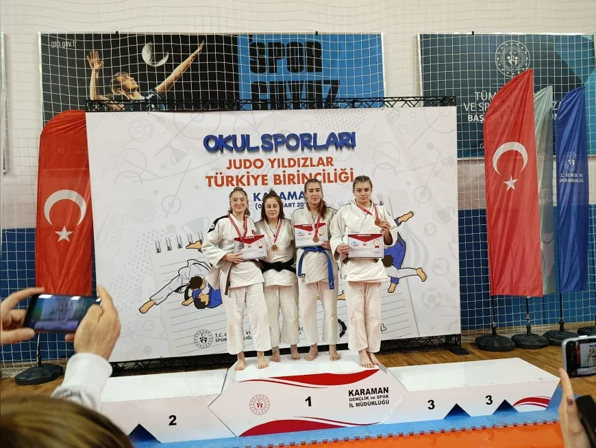 ALTINDAĞ BELEDİYE BAŞKANI DR. VEYSEL TİRYAKİ: “GELECEĞİN ŞAMPİYONLARI ALTINDAĞ’DAN ÇIKACAK”