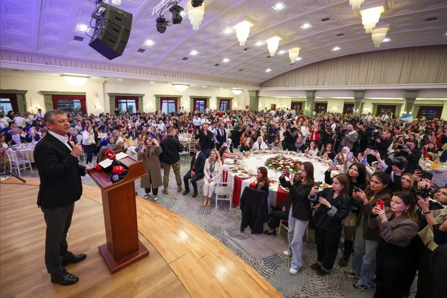 CHP Genel Başkanı Özgür Özel: “Eskişehir Kadınların Siyasette ve Toplumsal Yaşamda Güçlü Olduğu Bir Kent”