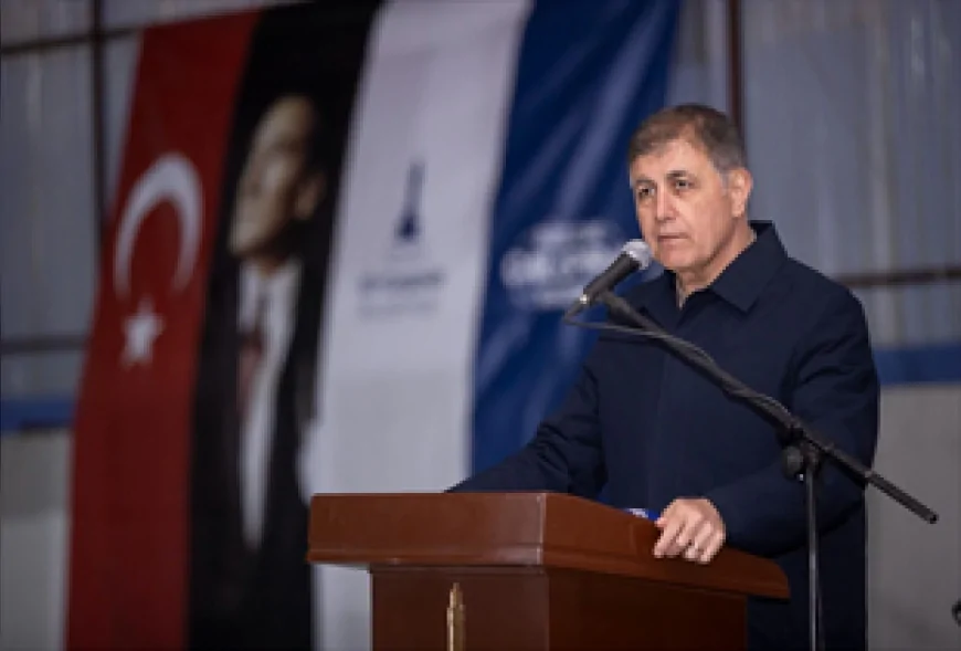 İZMİR BÜYÜKŞEHİR BELEDİYE BAŞKANI DR. CEMİL TUGAY MENEMEN’DE İFTAR SOFRASINDA VATANDAŞLARLA BULUŞTU