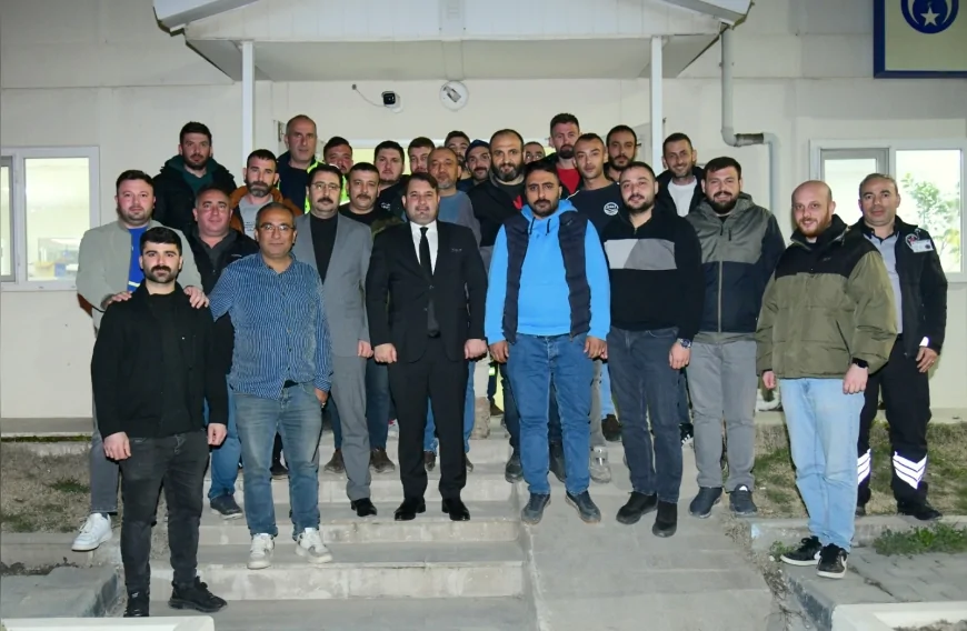 Kahramankazan Belediye Başkanı Selim Çırpanoğlu ASKİ Personeliyle İftar Programında Buluştu