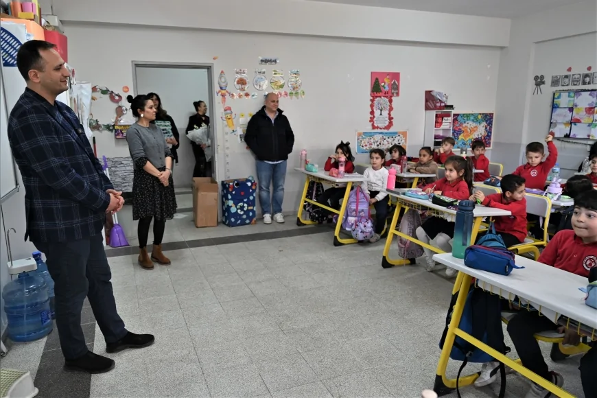 Bornova Belediye Başkanı Ömer Eşki 2. Sınıf Öğrencilerine Yerel Yönetimleri Anlattı