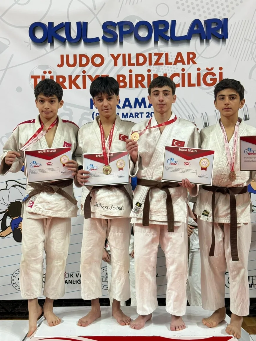 KARAMAN’DAKİ OKUL SPORLARI JUDO TÜRKİYE ŞAMPİYONASI’NDA MANİSALI SPORCULAR 10 MADALYA KAZANDI
