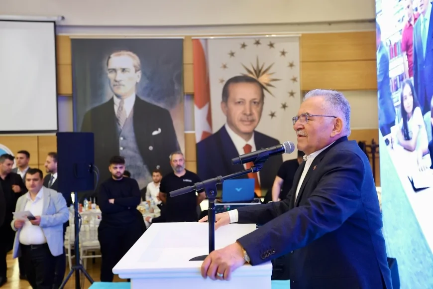 KAYSERİ BÜYÜKŞEHİR BELEDİYE BAŞKANI DR. MEMDUH BÜYÜKKILIÇ: “İYİ Kİ VARSINIZ, ALNINIZDAN ÖPÜYORUM”