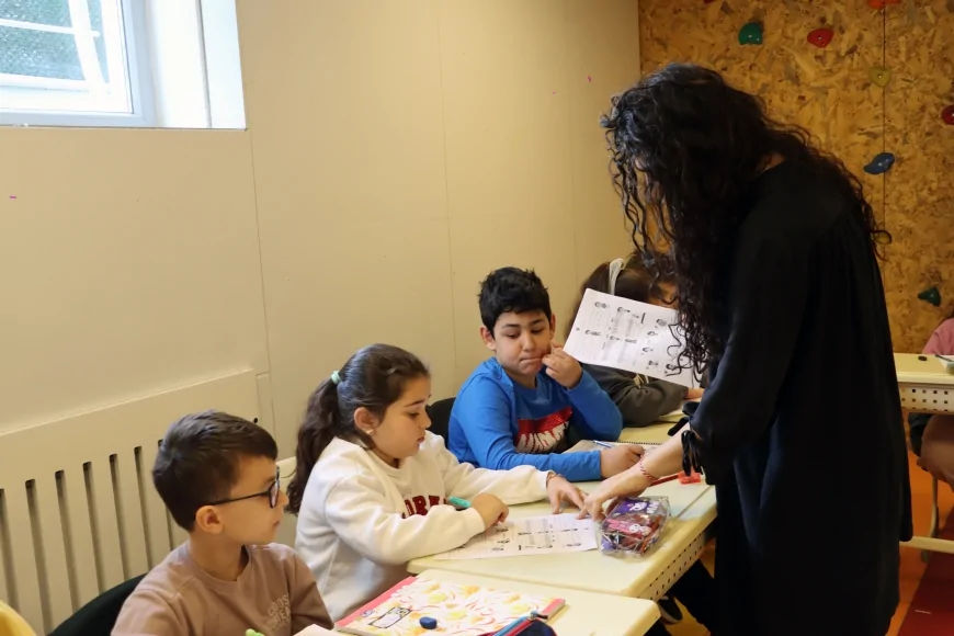 Maltepe Belediyesi’nin Cumhuriyet Dil Akademisi Kurslarında Çocuklar Hem Dil Öğreniyor Hem Sosyalleşiyor