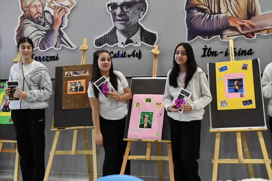 ALTINDAĞLI GENÇLER 8 MART ETKİNLİĞİNDE TARİHE YÖN VEREN KADINLAR İÇİN PUL TASARLADI