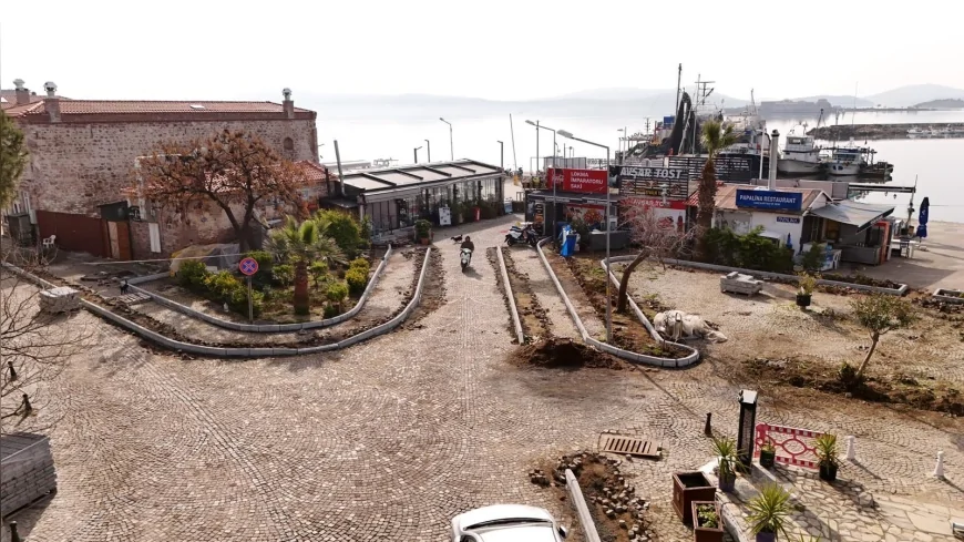 AYVALIK BELEDİYE BAŞKANI MESUT ERGİN: “CUNDA’NIN GİRİŞ GÜZERGÂHI DAHA DÜZENLİ VE GÜVENLİ HALE GELECEK”