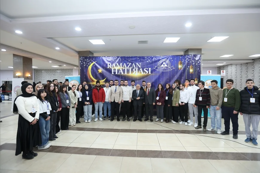 Kayseri Büyükşehir Belediye Başkanı Dr. Memduh Büyükkılıç Erciyes Üniversitesi öğrencileriyle iftar programında buluştu!