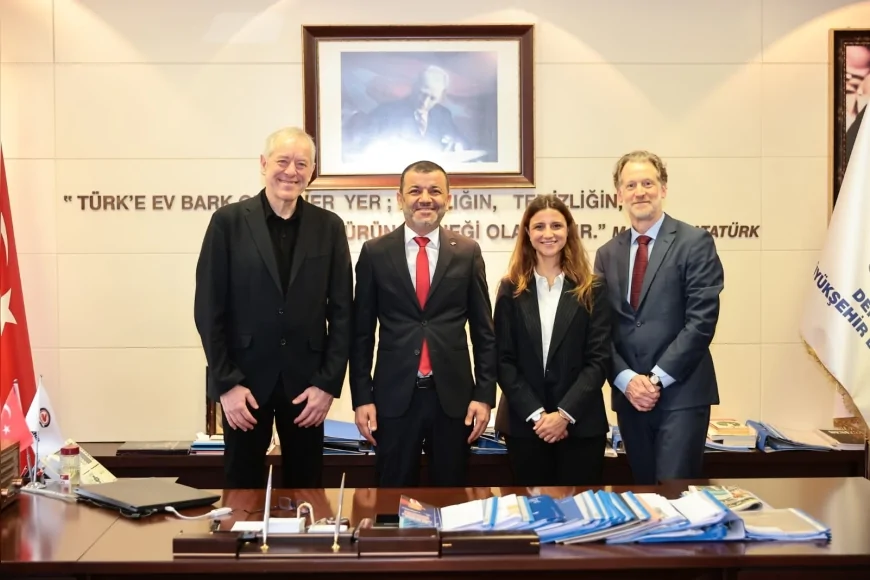 DENİZLİ BÜYÜKŞEHİR BELEDİYE BAŞKANI BÜLENT NURİ ÇAVUŞOĞLU: “DENİZLİ’NİN AVRUPA DEMOKRASİ BAŞKENTİ FİNALİNE KALMASI ORTAK EMEĞİN SONUCUDUR”