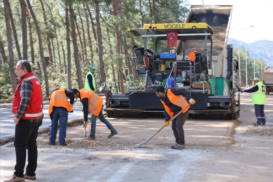 MUĞLA BÜYÜKŞEHİR BELEDİYE BAŞKANI AHMET ARAS: “İÇMELER’DE TURİZM KENTİMİZE YAKIŞAN GÜVENLİ VE MODERN YOLLAR YAPIYORUZ”