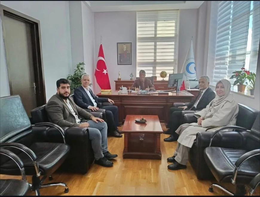 HEKİMSEN GENEL BAŞKANI UZM. DR. ADİL KURBAN’DAN ADIYAMAN ÜNİVERSİTESİ TIP FAKÜLTESİ DEKANI PROF. DR. ALİ ZEYNAL ABİDİN TAK’A HAYIRLI OLSUN ZİYARETİ