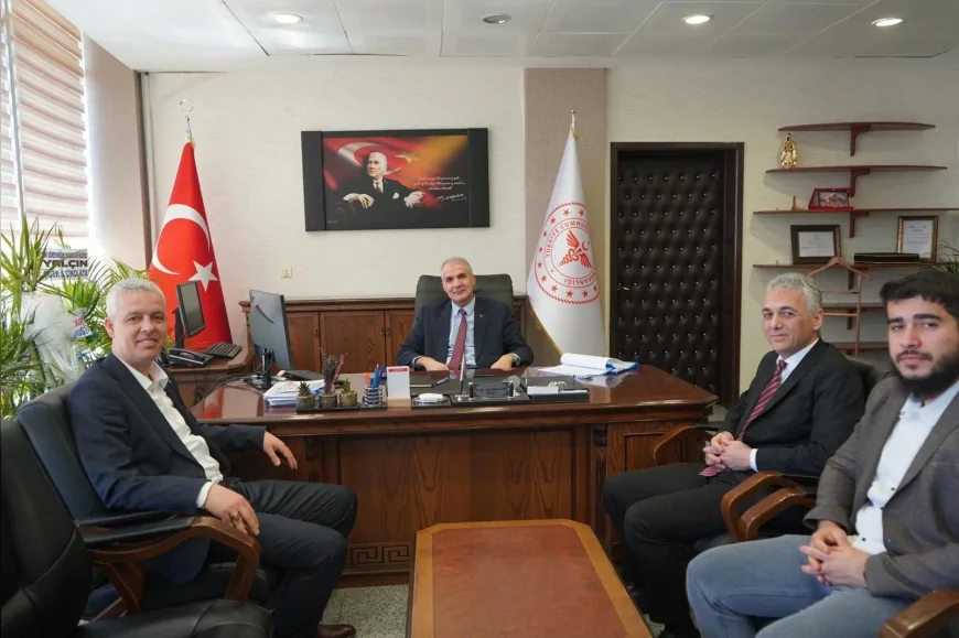 HEKİMSEN GENEL BAŞKANI UZM. DR. ADİL KURBAN ADIYAMAN EĞİTİM VE ARAŞTIRMA HASTANESİ BAŞHEKİMİ DR. ÖĞR. ÜYESİ MEHMET TEPE’Yİ ZİYARET ETTİ