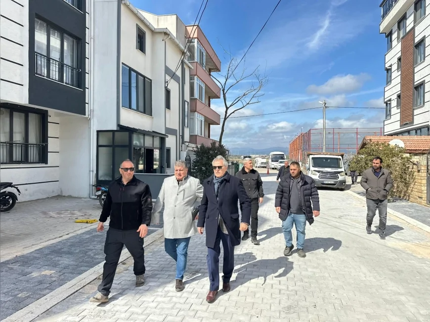 BANDIRMA BELEDİYE BAŞKANI DURSUN MIRZA: “YAZ BOYUNCA KENT GENELİNDE YOĞUN YOL VE ASFALT ÇALIŞMASI YAPACAĞIZ”