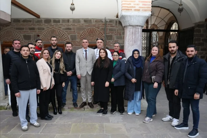 Şehzadeler Belediye Başkanı Hakan Şimşek Personelle İftar Sofrasında Buluştu