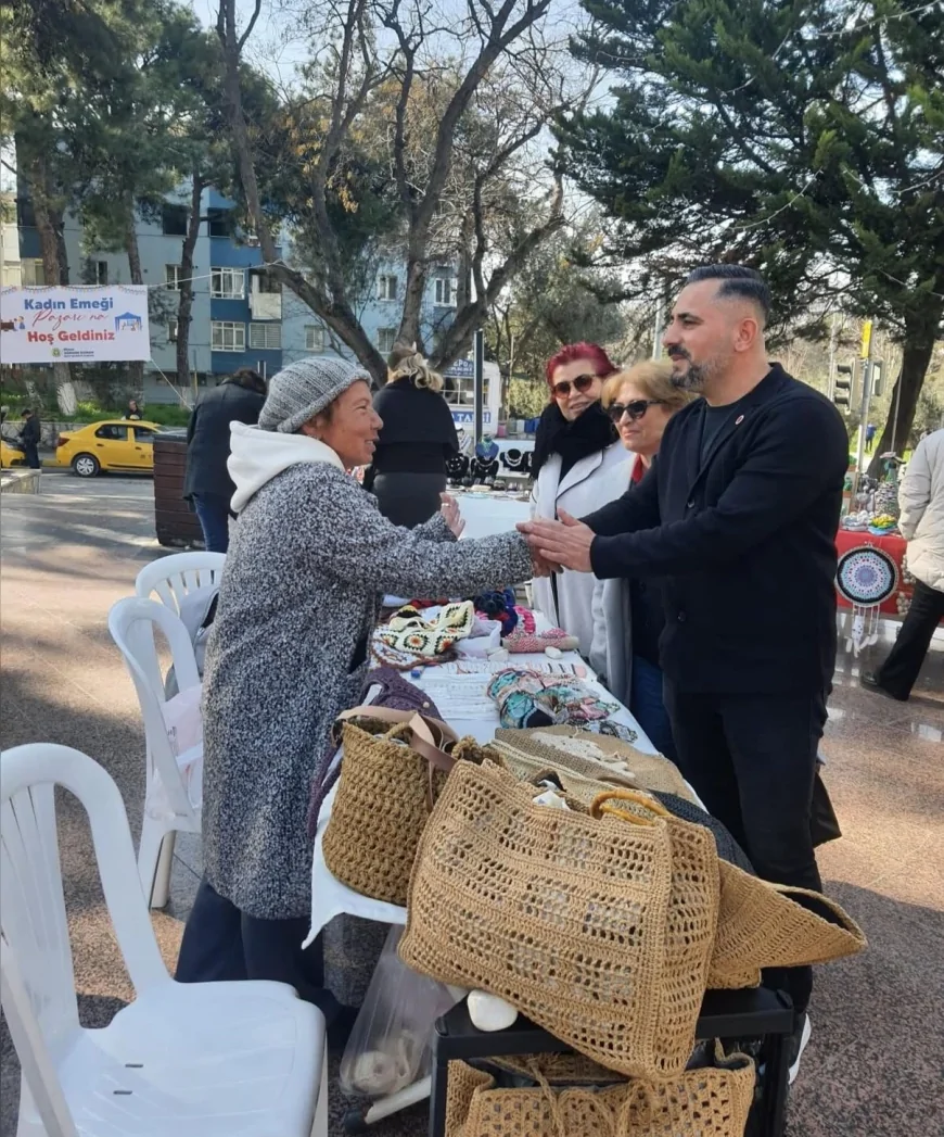 CHP Buca İlçe Başkanlığı Buca’da Üreten Kadınların El Emeği Stantlarını Ziyaret Etti