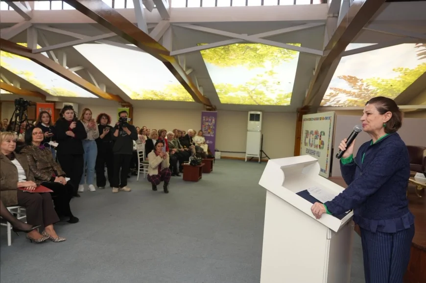 ESKİŞEHİR’DE “KADIN OLMAK PANELİ” YOĞUN KATILIMLA GERÇEKLEŞTİ