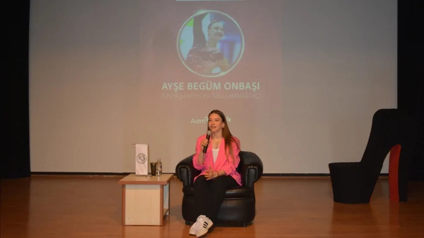 Ege Üniversitesinde “Cam Tavan” Paneli Başarılı Kadınların Mücadele Hikâyelerine Sahne Oldu