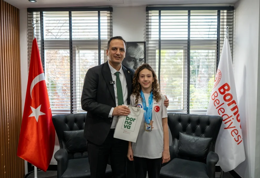Bornova Belediye Başkanı Ömer Eşki Başarılı Öğrencileri Ağırladı: “Sporun ve Bilimin Işığında Yükselen Gençlerimizle Gurur Duyuyoruz”