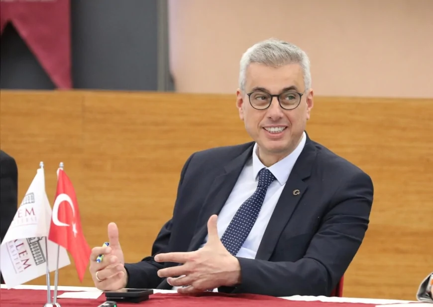 Prof. Dr. Kemal Memişoğlu: “Türkiye büyük bir değerini, bir tarih dâhisini yitirdi”