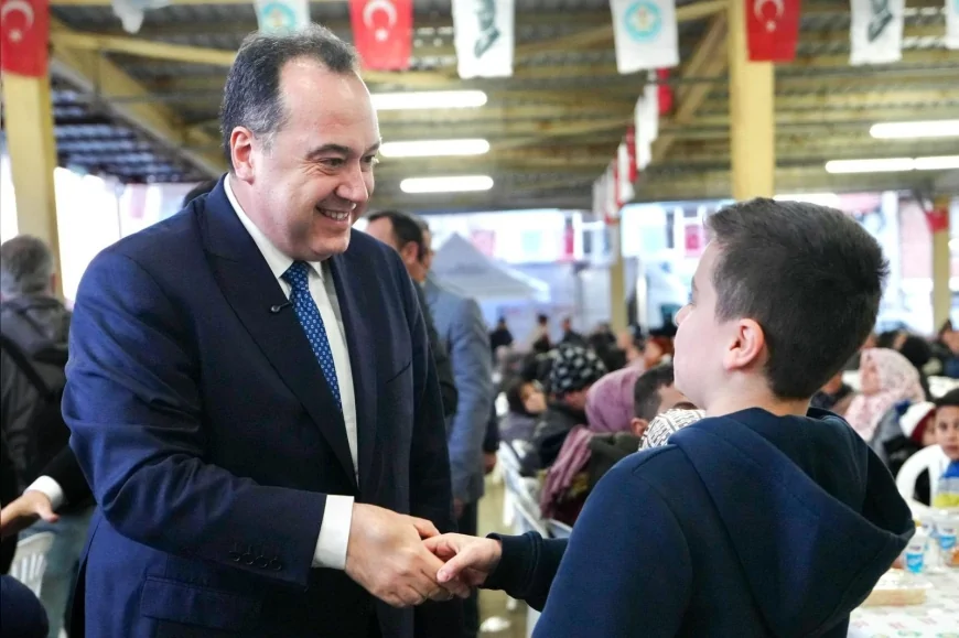 Manisa Büyükşehir Belediye Başkanı Besim Dutlulu: “Ramazan’ın bereketini ve kardeşlik ruhunu Kırkağaç’ta paylaştık”