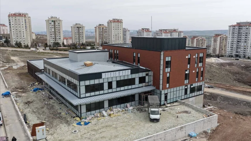 Ankara Büyükşehir Belediye Başkanı Mansur Yavaş Etimesgut Sosyal Yaşam Merkezi’nin Yakında Açılacağını Duyurdu