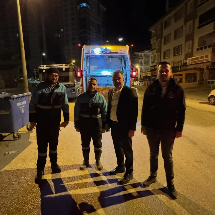 PURSAKLAR BELEDİYE BAŞKANI ERTUĞRUL ÇETİN: “GÜNLÜK 150 TON ÇÖP TOPLUYORUZ”