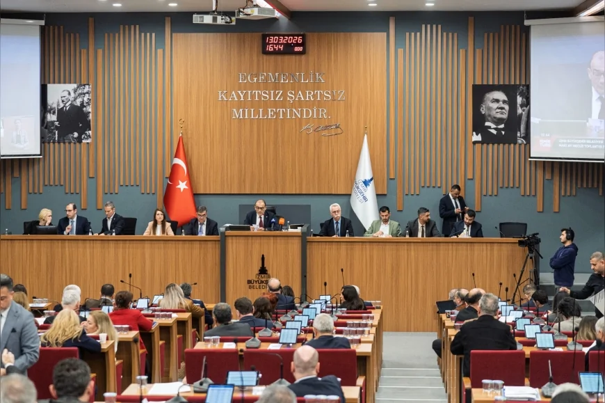 İzmir Büyükşehir Belediyesi Meclisi Ramazan Bayramı’nda toplu ulaşımı yüzde 50 indirimli yaptı!