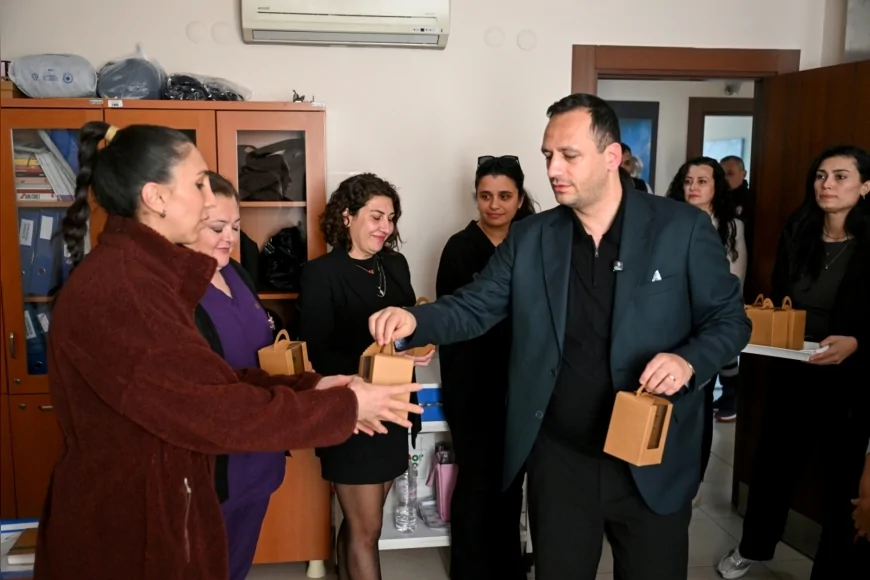 BORNOVA BELEDİYE BAŞKANI ÖMER EŞKİ: “SAĞLIK DESTEK KARTI İLE VATANDAŞA ÖZEL SAĞLIK HİZMETLERİNDE İNDİRİM SAĞLANACAK”