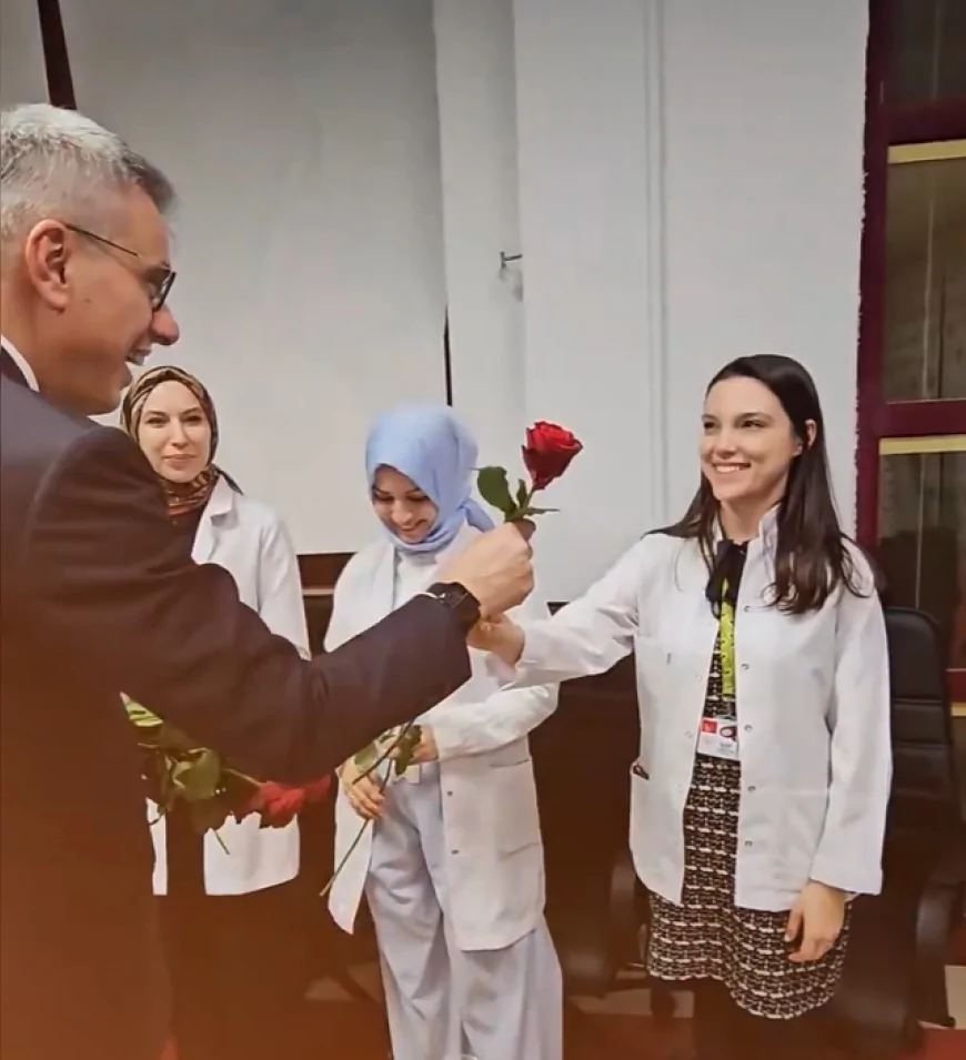 Sağlık Bakanı Prof. Dr. Kemal Memişoğlu: “Hekimlik Bir Meslek Değil, Ömrü Şifaya Adamaktır”