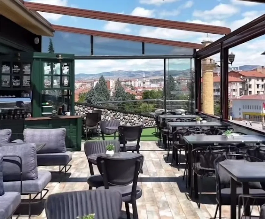 Çorum’da Kafe ve Restoranlara MESAM’dan Telif Uyarısı Lisanssız Müzik Yayını İçin İhtar Gönderildi