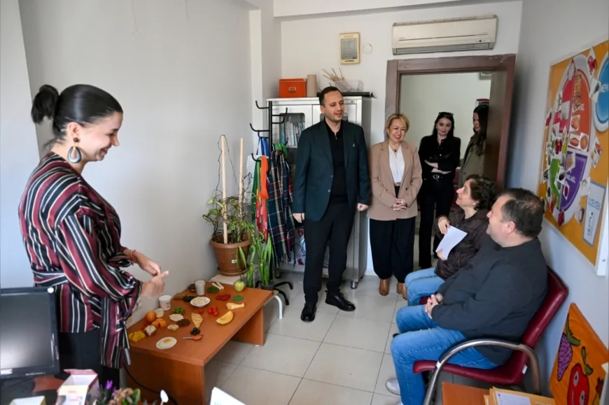 BORNOVA BELEDİYE BAŞKANI ÖMER EŞKİ: “SAĞLIK DESTEK KARTI İLE VATANDAŞLAR ÖZEL SAĞLIK HİZMETLERİNDEN İNDİRİMLİ YARARLANACAK”