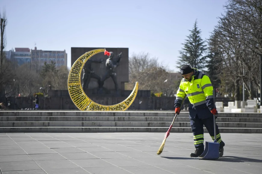 ANKARA BÜYÜKŞEHİR BELEDİYESİ RAMAZAN BAYRAMI ÖNCESİ KENT GENELİNDE TEMİZLİK SEFERBERLİĞİ BAŞLATTI